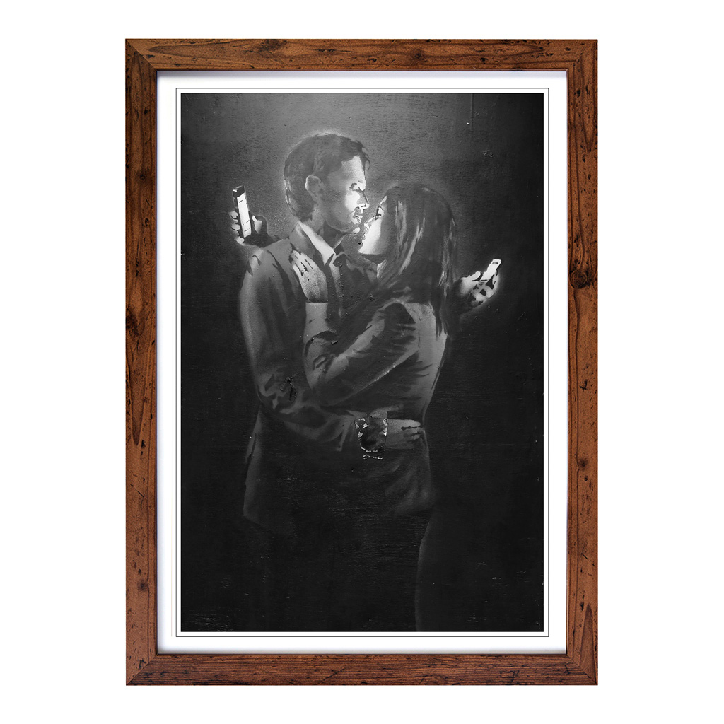 Banksy Mobile Lovers Black And White Wall Graffiti Wall Art Print Framed Picture - Picture 7 of 7
